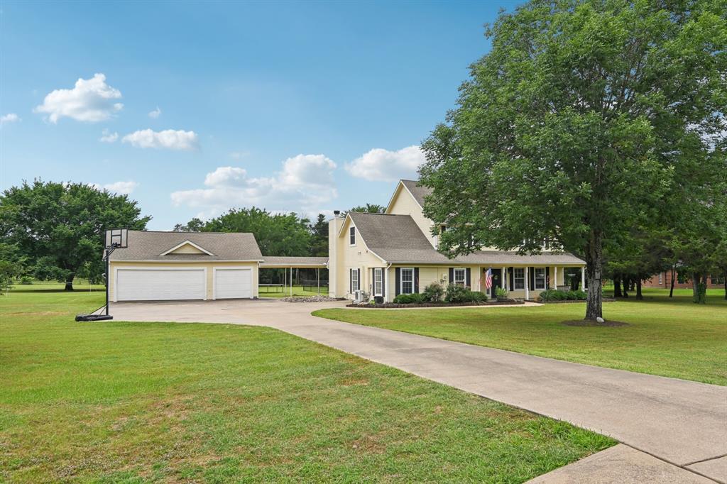 2987 County Road 2639 Property Photo 5
