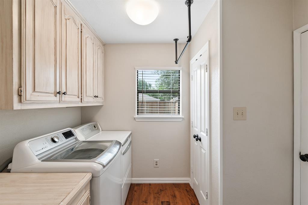 445 Woodway Drive Property Photo 12