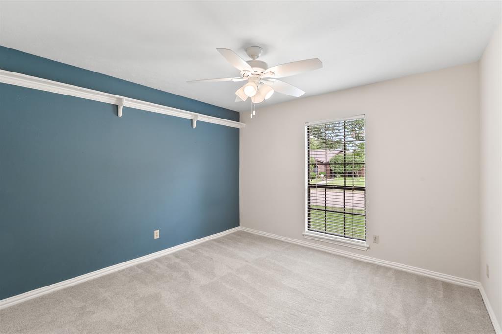445 Woodway Drive Property Photo 19
