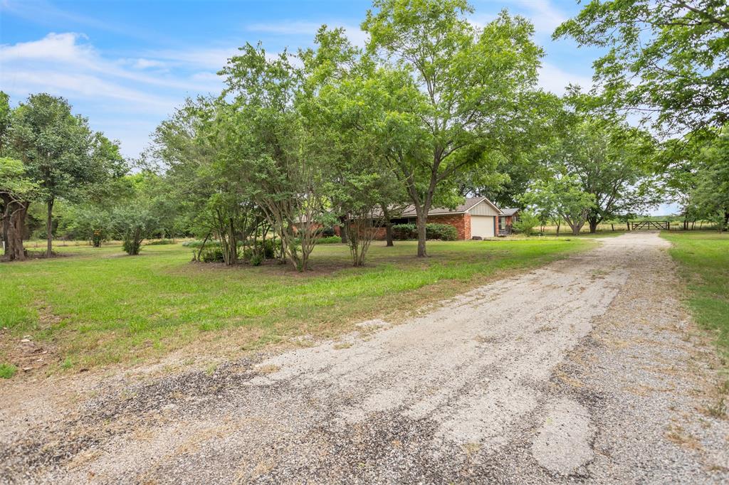 3307 County Road 2176 Property Photo 9