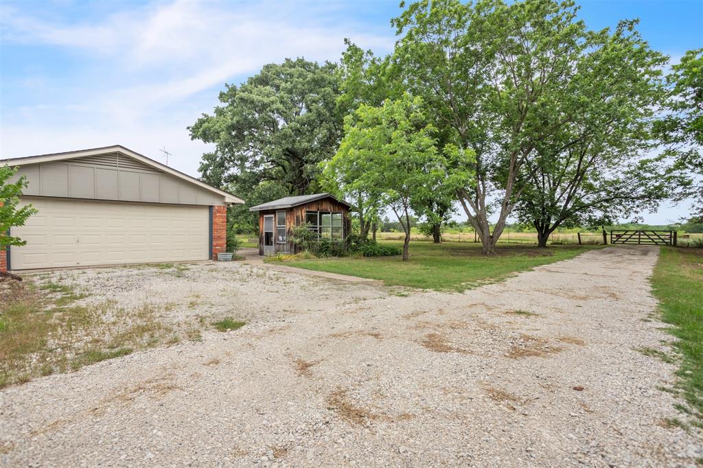 3307 County Road 2176 Property Photo 11