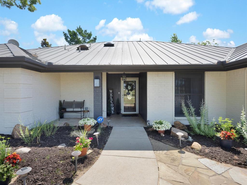 348 County Road 4884 Property Photo 1