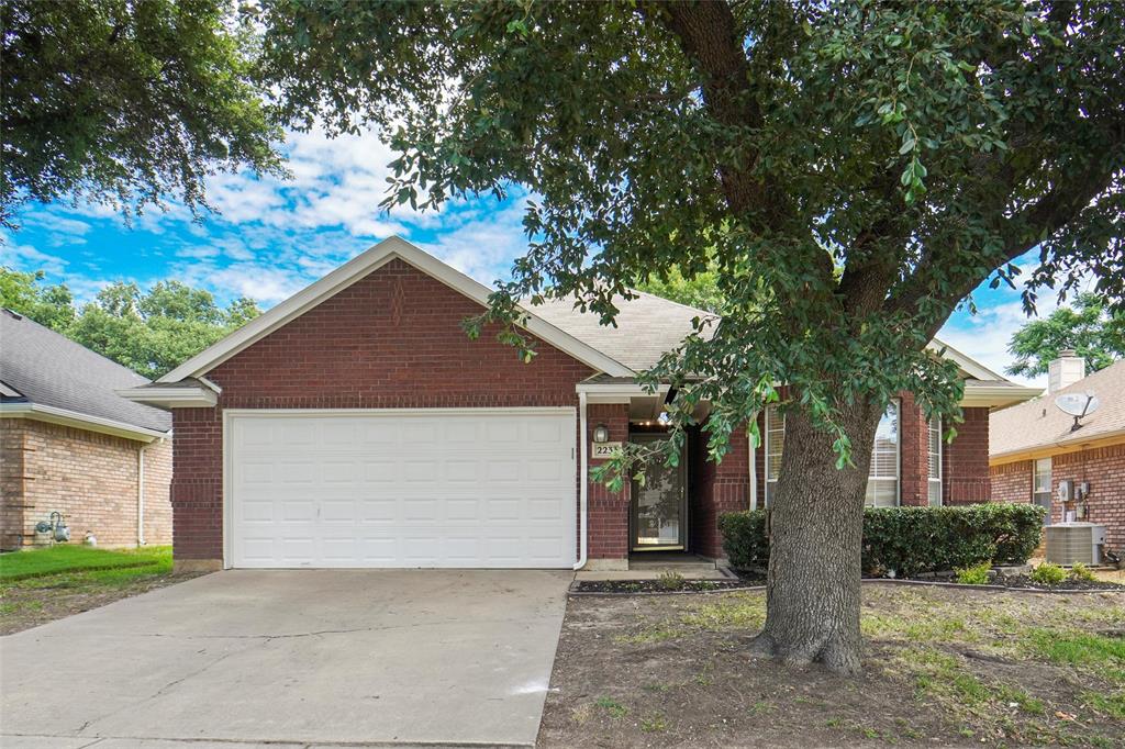 2233 Tiffany Glenn Court Property Photo 1