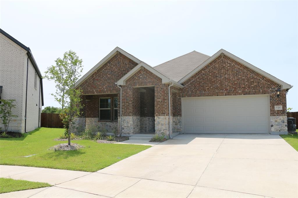 725 Williams Way Property Photo 1