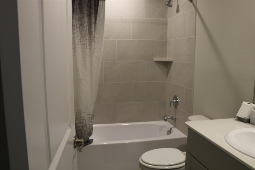 725 Williams Way Property Photo 10