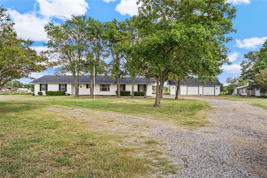 815 N Spikes Road Property Photo 1