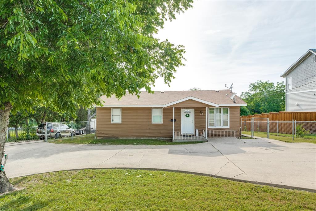 512 S Kentucky Street Property Photo 1