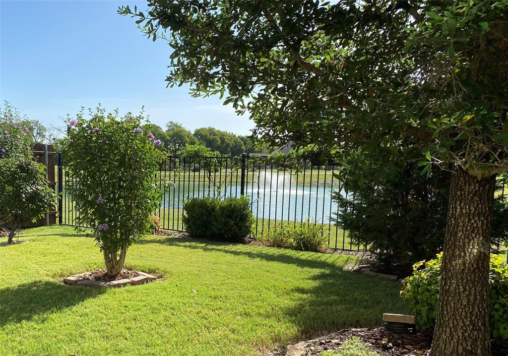 9409 Meadowpark Drive Property Photo 1