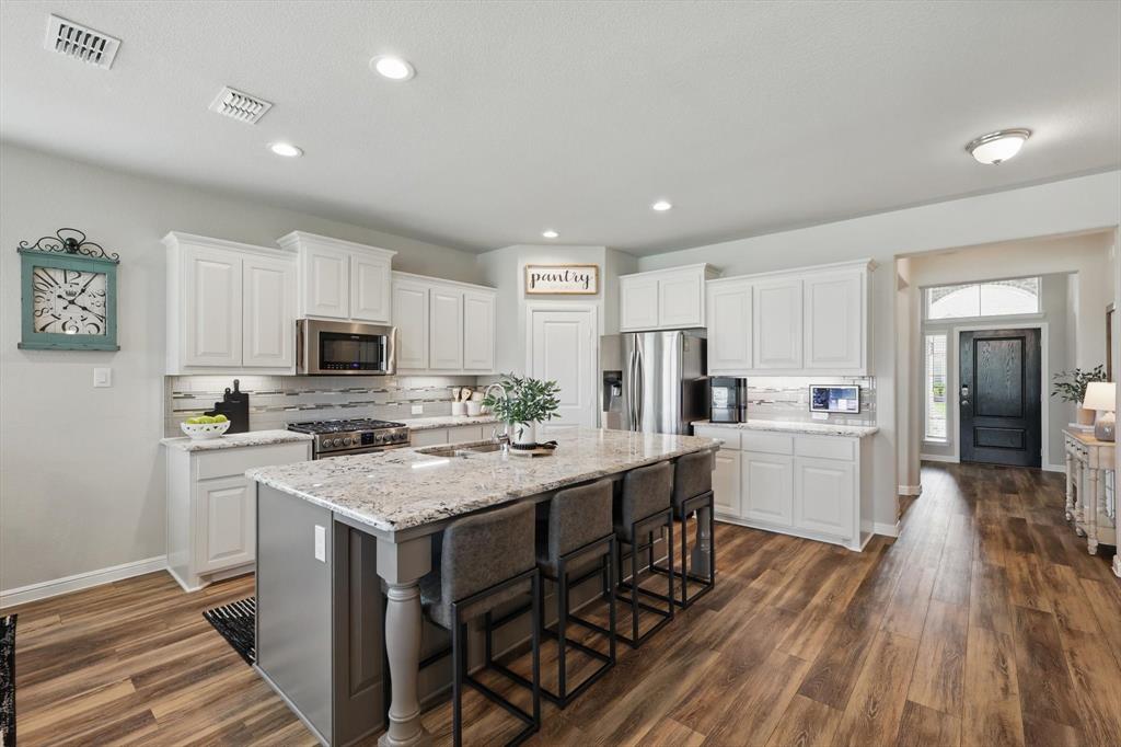 1300 Canary Lane Property Photo 10