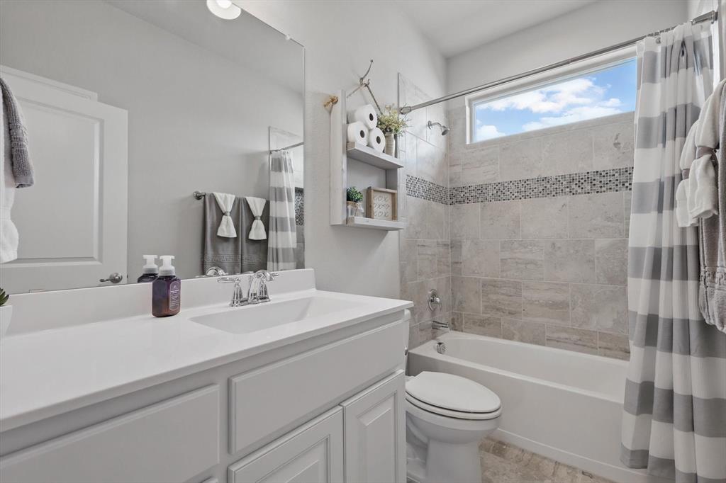 1300 Canary Lane Property Photo 23