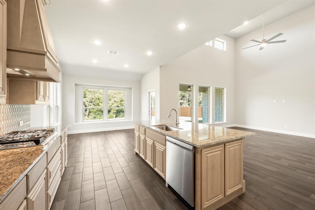 223 Shawnee Trail Property Photo 13