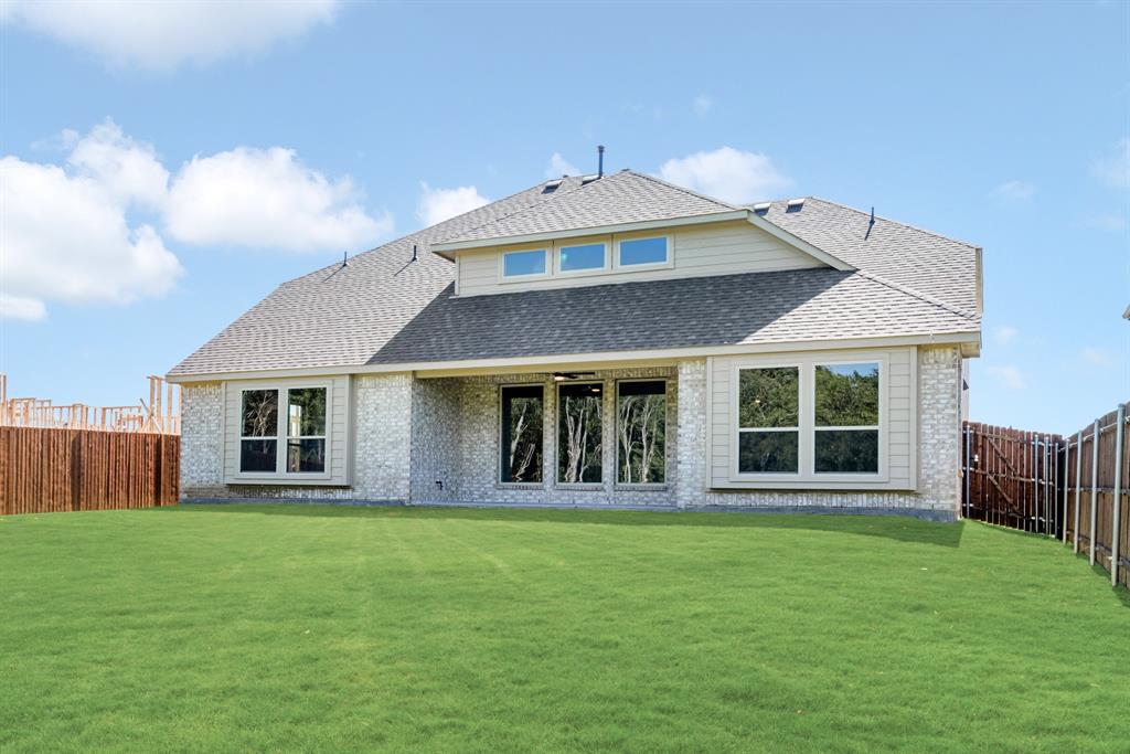 223 Shawnee Trail Property Photo 37