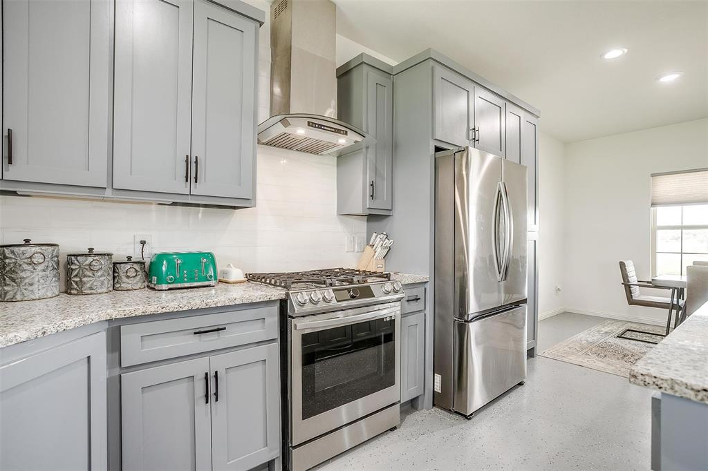 194 Reeves Road Property Photo 16