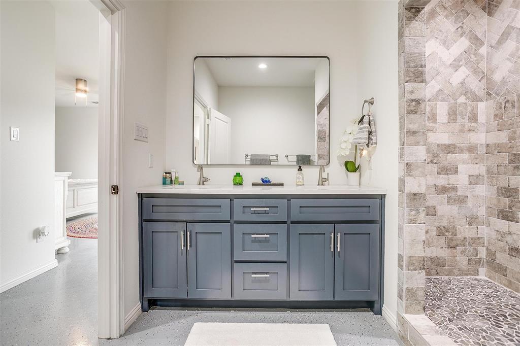 194 Reeves Road Property Photo 25