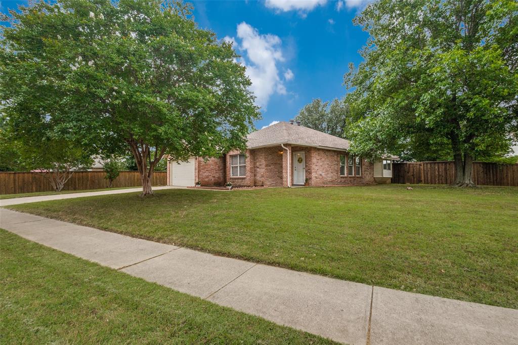 2824 Custer Drive Property Photo 1