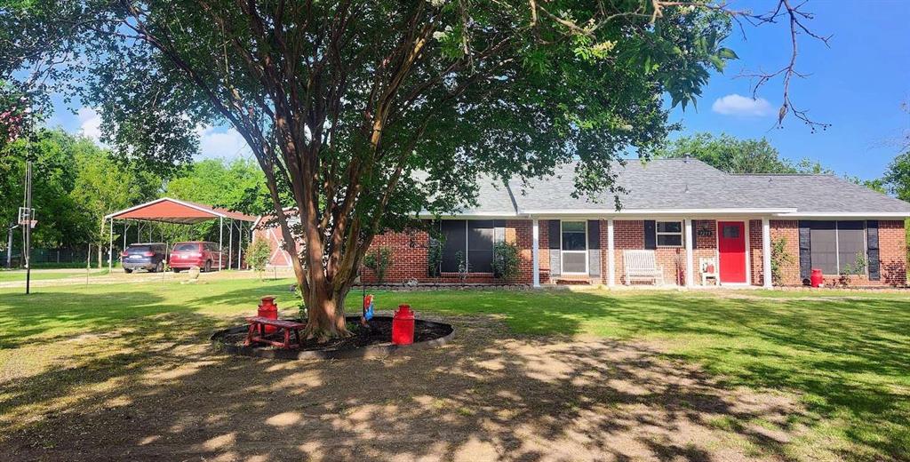 3253 County Road 2176 Property Photo 1