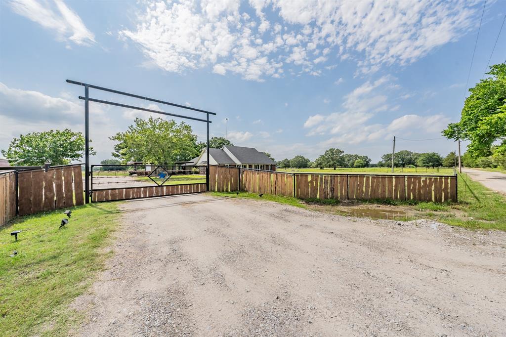 3418 Henderson Drive Property Photo 1