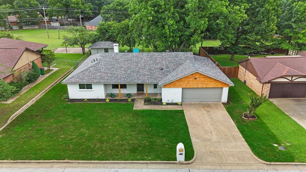 6304 Circleview Drive Property Photo 1