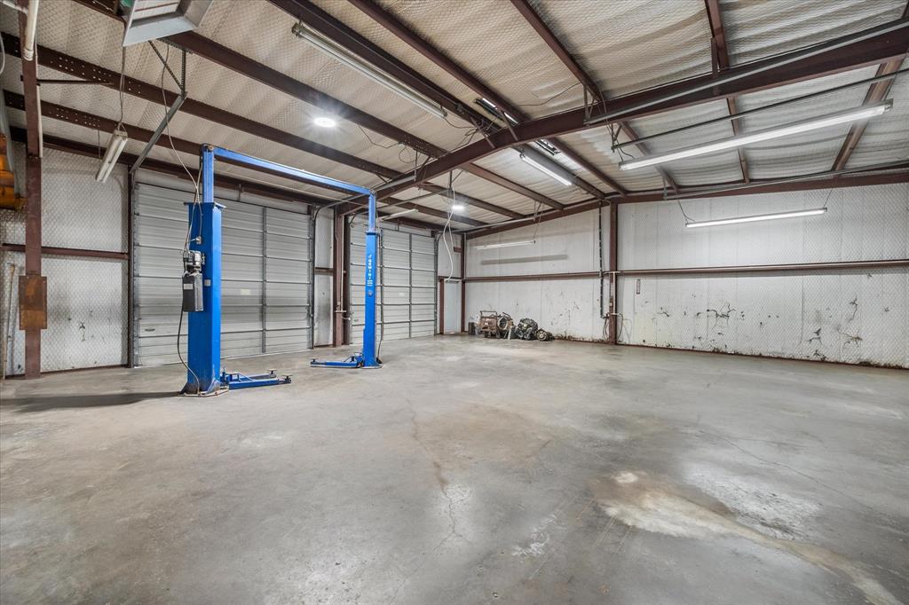 1731 S Us Highway 287 Property Photo 10
