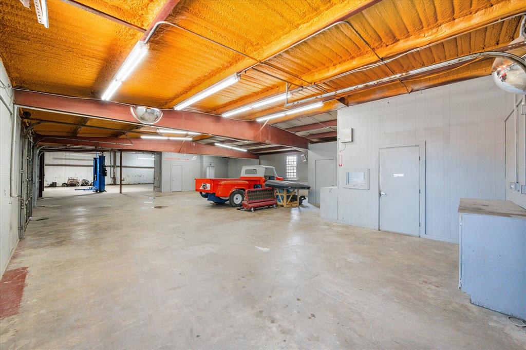 1731 S Us Highway 287 Property Photo 14