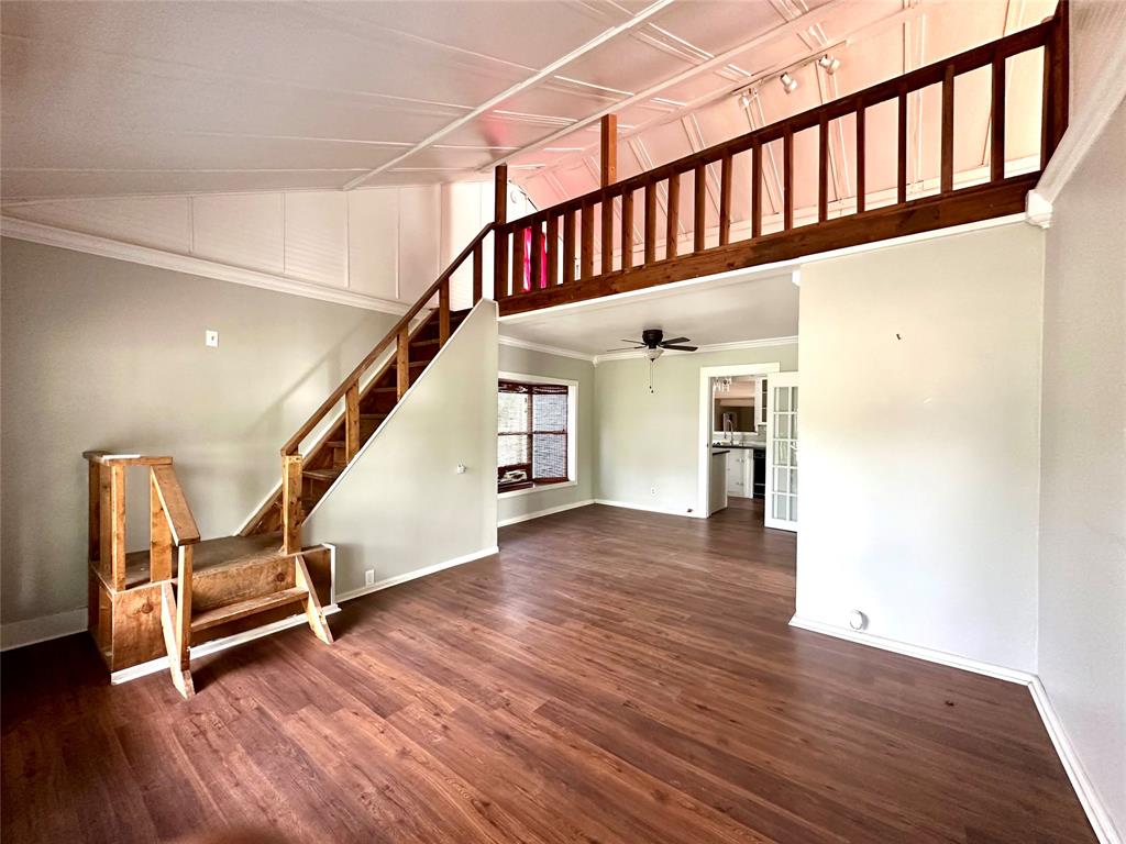 610 W Dale Street Property Photo 2