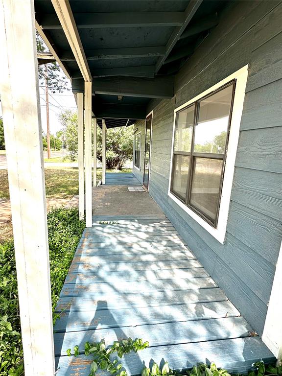 610 W Dale Street Property Photo 32