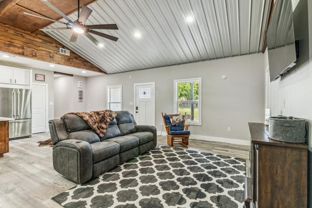9759 Fm 638 Property Photo 1