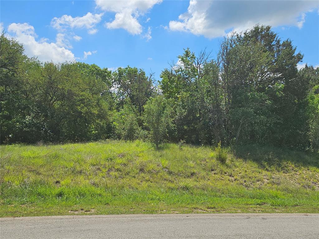 8413 Retreat Boulevard Property Photo 1
