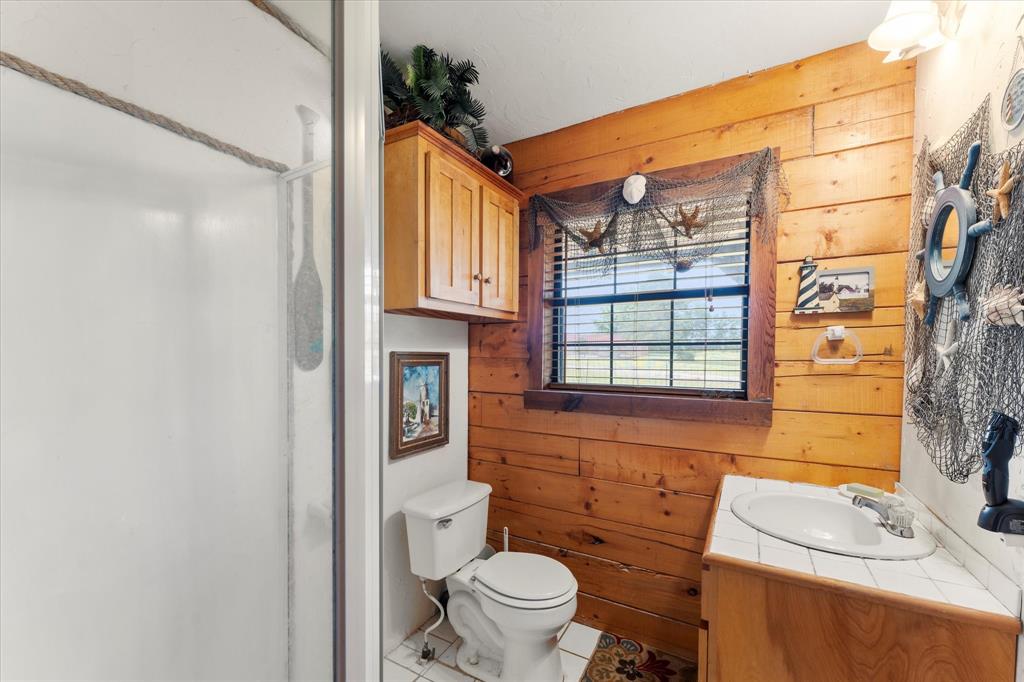 445 County Road 4742 Property Photo 25