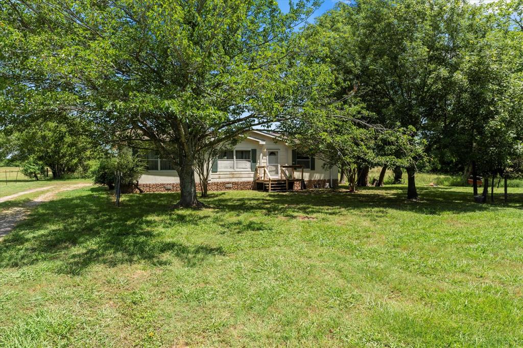 445 County Road 4742 Property Photo 30