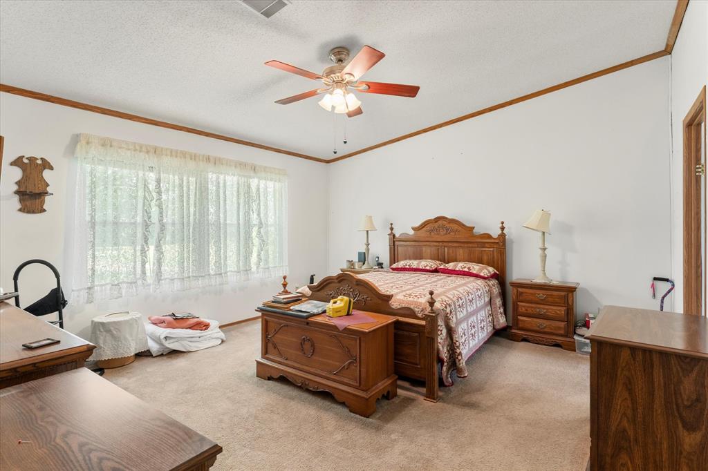 445 County Road 4742 Property Photo 34
