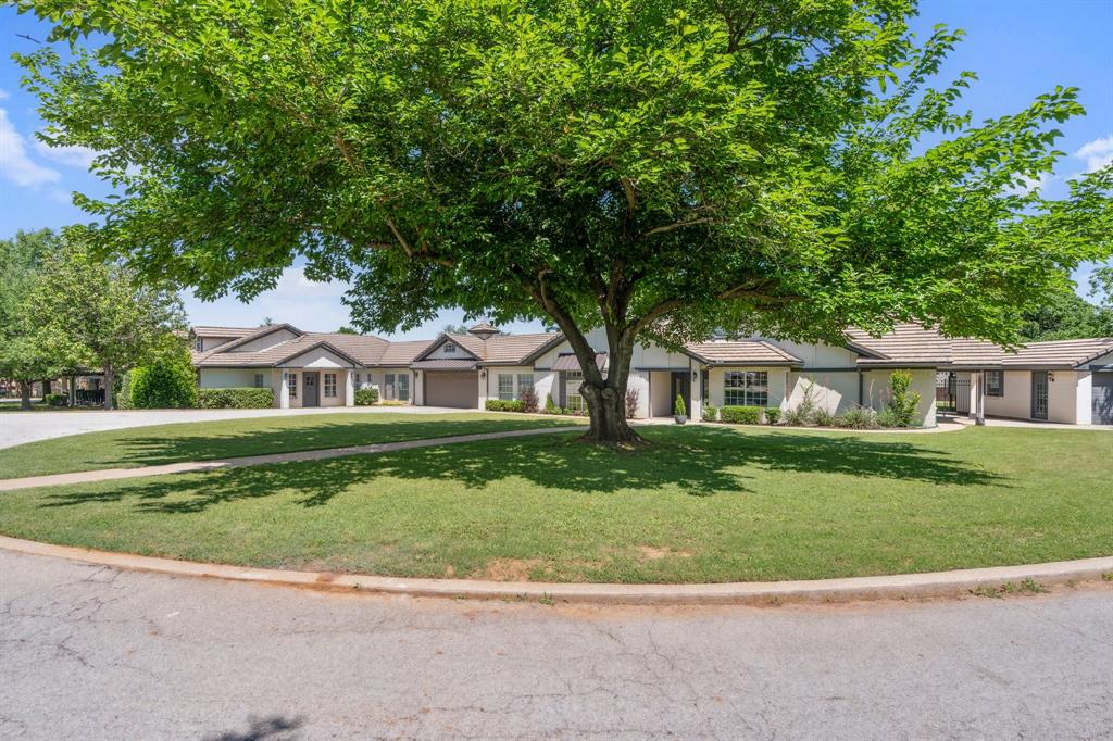 7901 Green Valley Drive Property Photo 1
