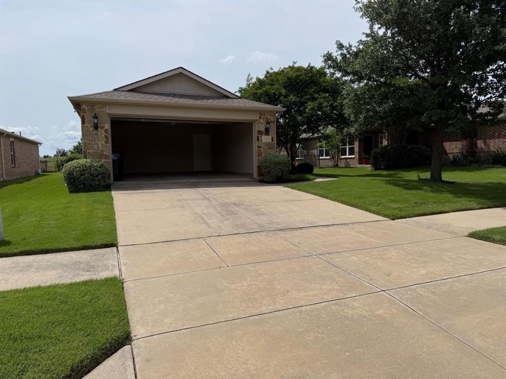 7421 Kite Lane Property Photo 3