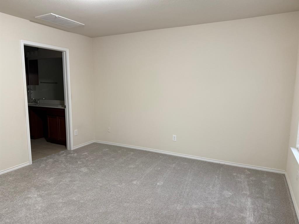 7421 Kite Lane Property Photo 14