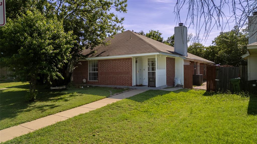 5323 Northridge Boulevard Property Photo 1