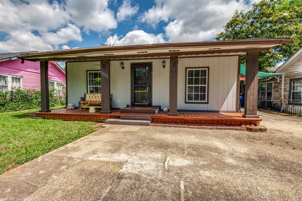 2435 Sharon Street Property Photo 1