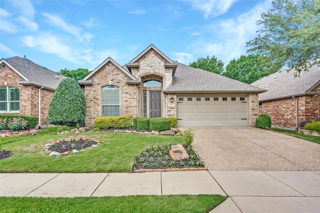 209 Pine Valley Court Property Photo 1