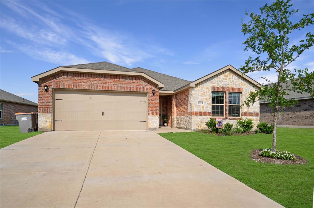 2212 Rosemary Way Property Photo 1