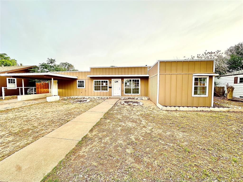 608 W Cuthbert Avenue Property Photo 1