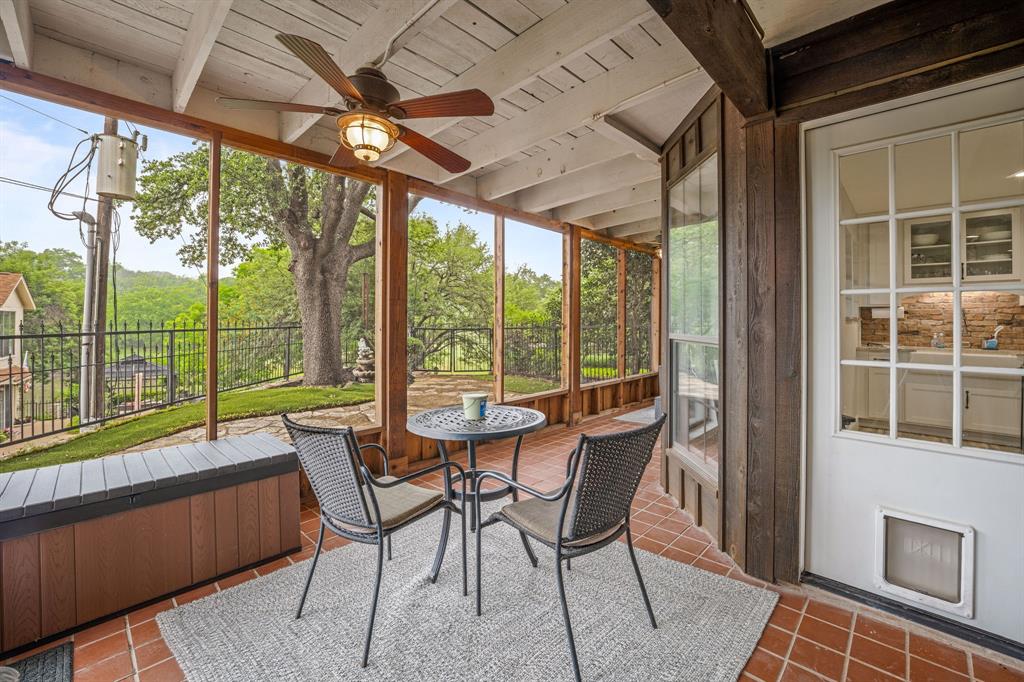 4904 Fairway Place Court Property Photo 4