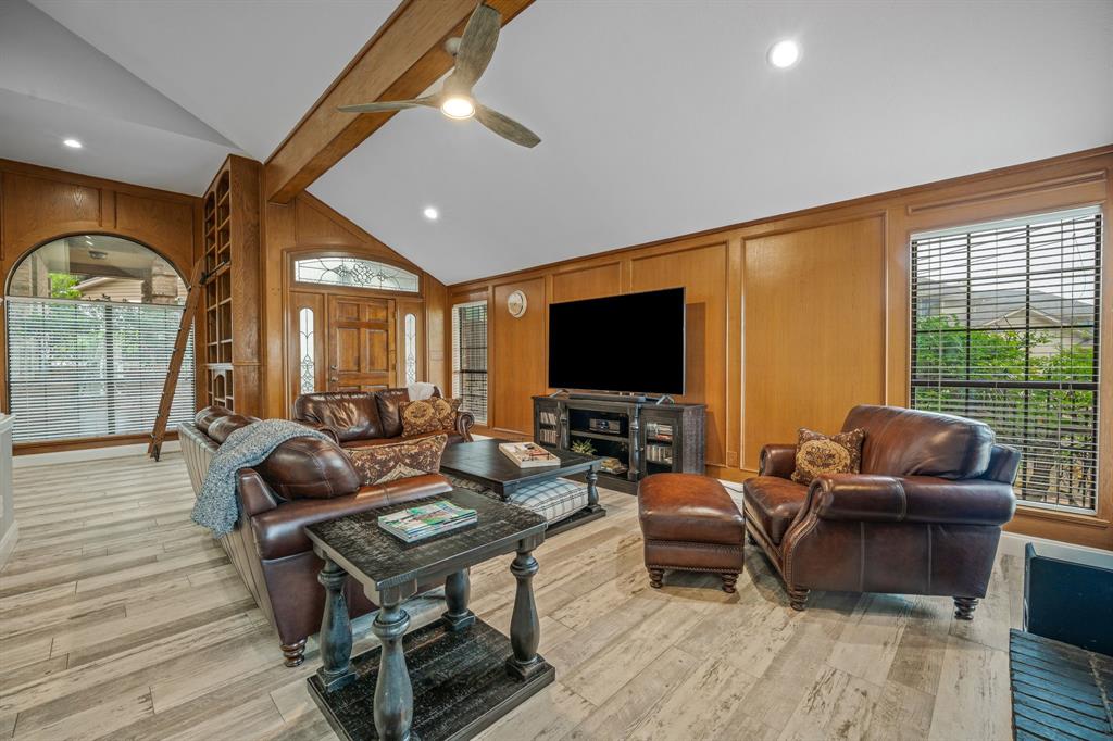 4904 Fairway Place Court Property Photo 8