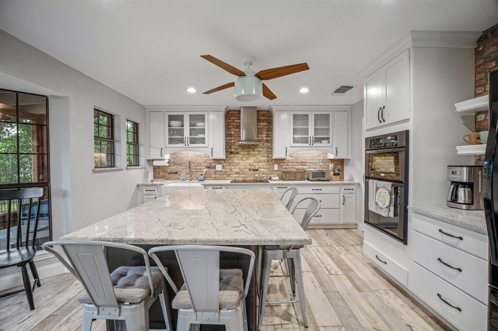 4904 Fairway Place Court Property Photo 11