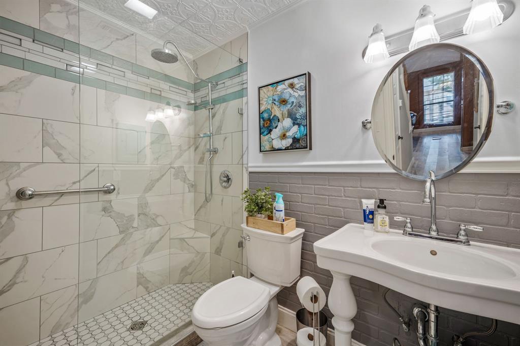 4904 Fairway Place Court Property Photo 22