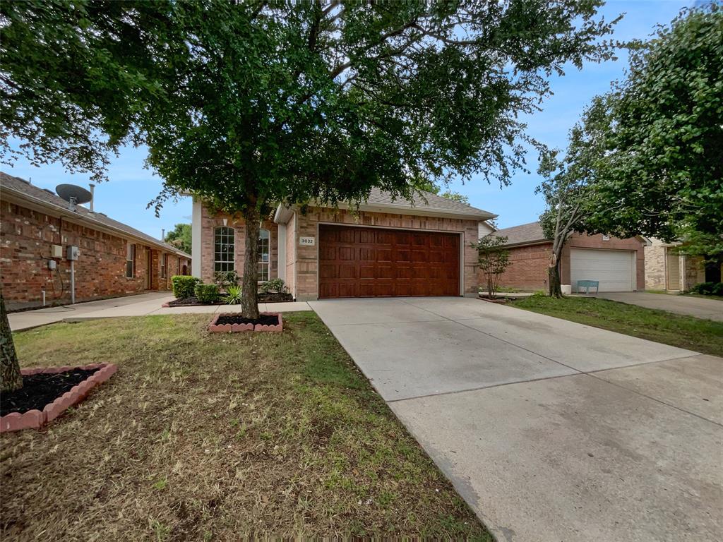 3032 Thicket Bend Court Property Photo 1