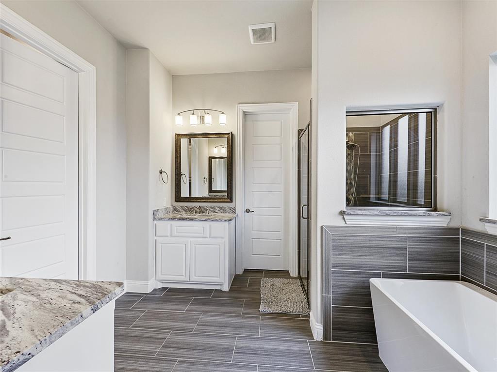 2815 Spring Creek Trail Property Photo 17