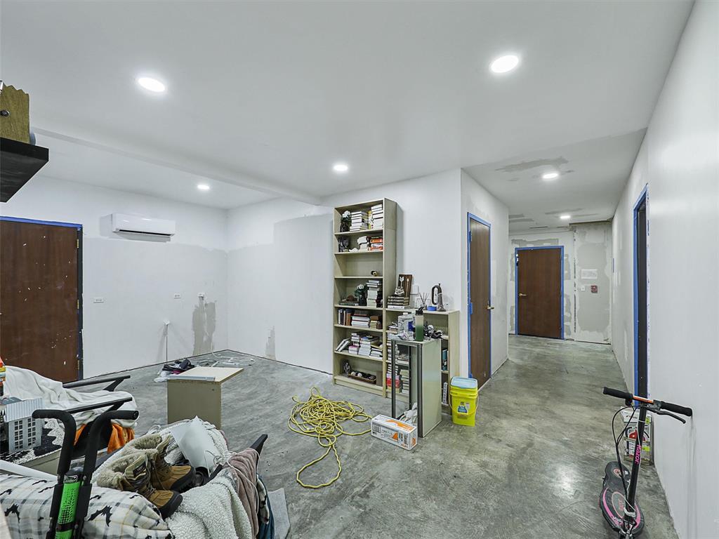 1331 Memorial Drive Property Photo 17