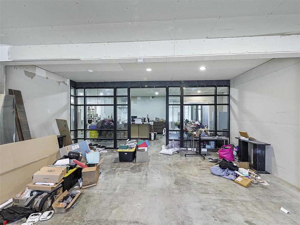 1331 Memorial Drive Property Photo 27