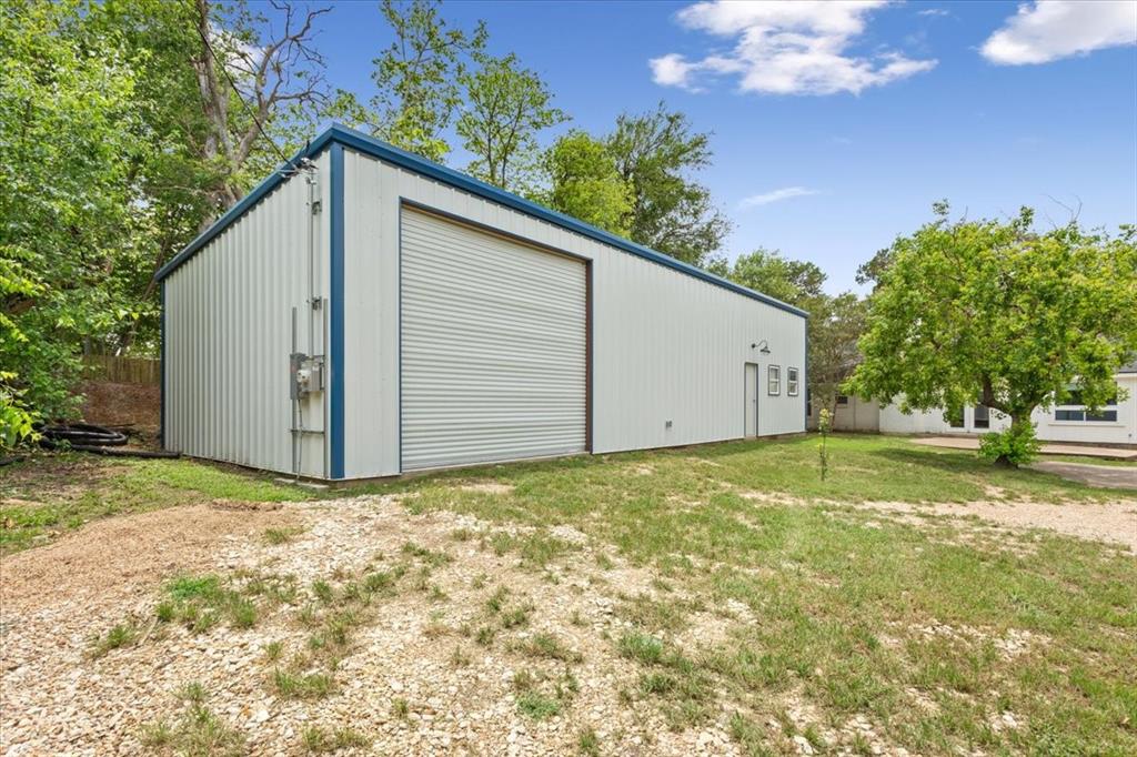 3201 Carroll Drive Property Photo 2