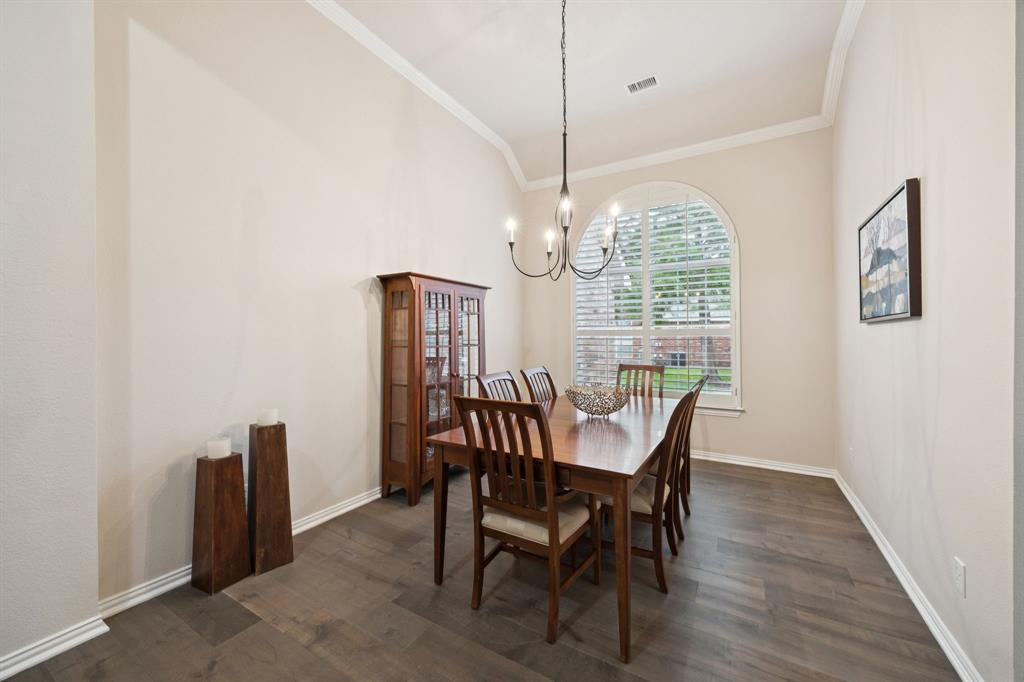 945 Brentwood Drive Property Photo 13