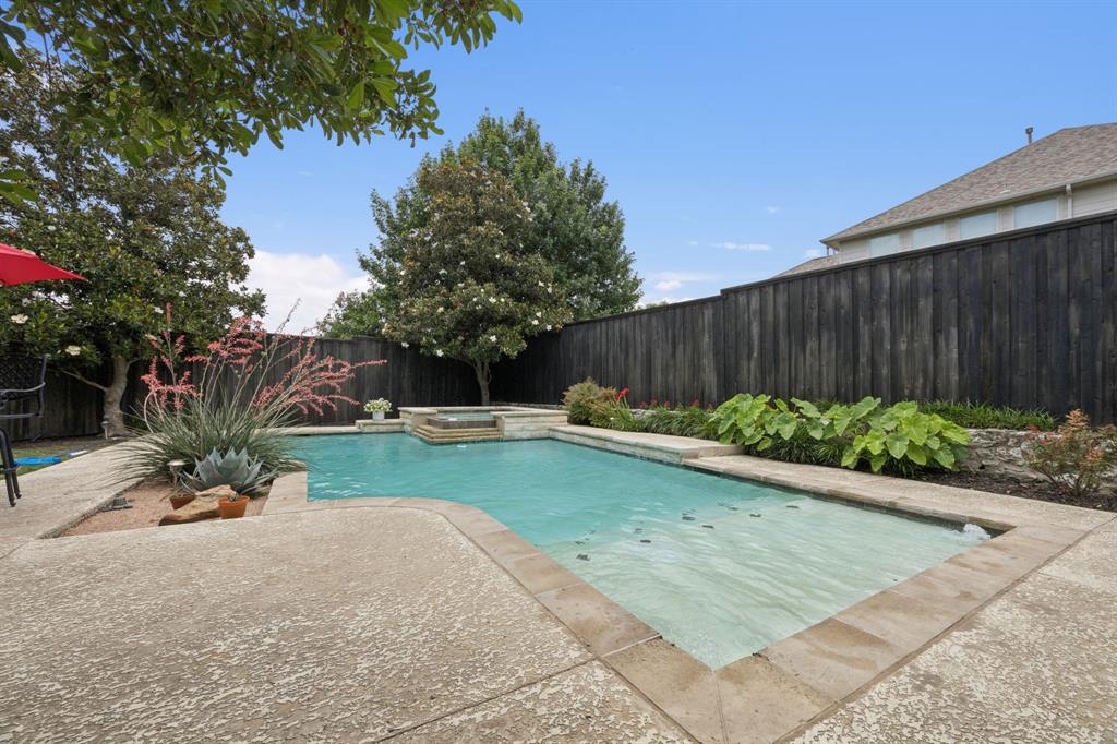 945 Brentwood Drive Property Photo 33